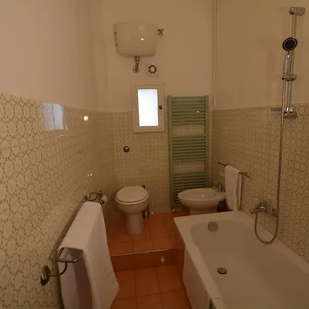 San Niccolo With Views Apartament